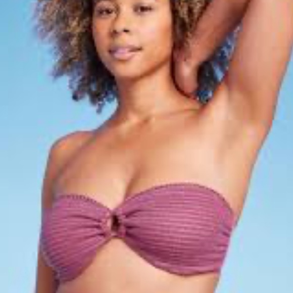 NWT Bikini Top Swim Pink Crochet Removable Straps & Pads Swim SZ 36B - Picture 1 of 6